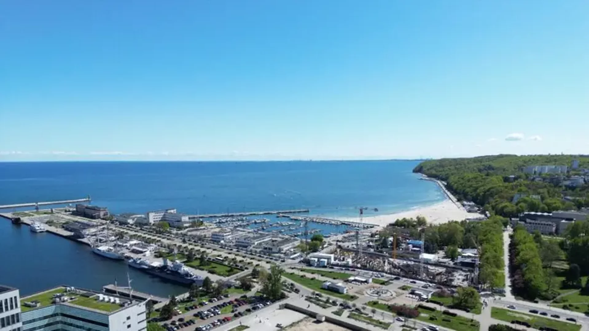 Apartamenty Gdynia — marina, bulwar i plaża